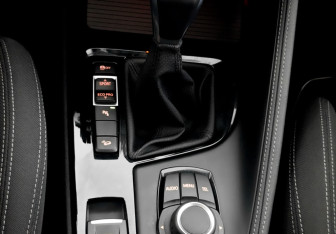 Подержанный автомобиль BMW X1 2017 года (30 фото)