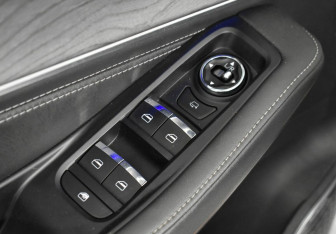 Подержанный автомобиль Exeed LX 2022 года (17 фото)