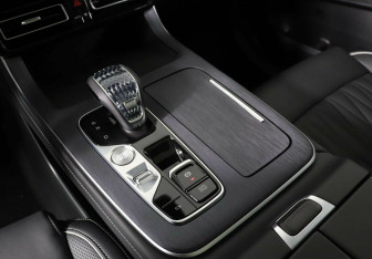 Подержанный автомобиль GAC GS8 2023 года (14 фото)