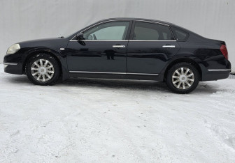 Подержанный автомобиль Nissan Teana 2007 года (8 фото)