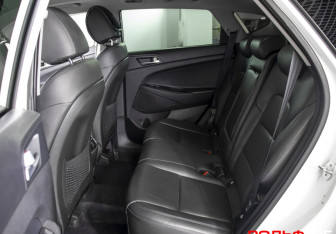 Подержанный автомобиль Hyundai Tucson 2020 года (10 фото)