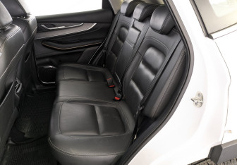 Подержанный автомобиль Exeed LX 2022 года (12 фото)