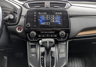Подержанный автомобиль Honda CR-V 2019 года (17 фото)