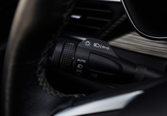 Подержанный автомобиль Geely Atlas Pro 2022 года (27 фото)