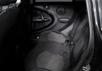 Подержанный автомобиль MINI Countryman 2016 года (10 фото)