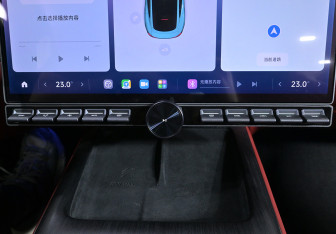 Подержанный автомобиль Xiaomi SU7 2024 года (16 фото)