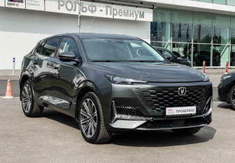 Подержанный автомобиль Changan UNI-K 2024 года (3 фото)