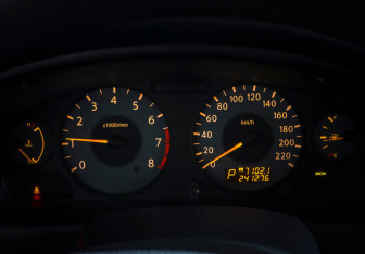 Подержанный автомобиль Nissan Almera Classic 2007 года (15 фото)