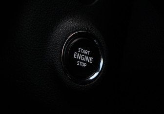 Подержанный автомобиль Skoda Octavia Liftback 2023 года (20 фото)