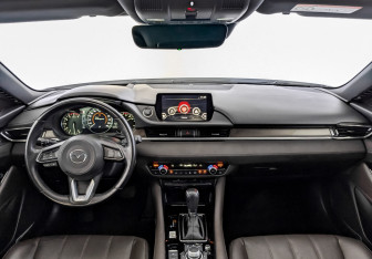 Подержанный автомобиль Mazda 6 Sedan 2021 года (14 фото)