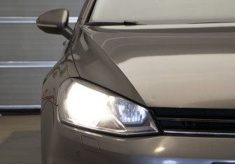 Подержанный автомобиль Volkswagen Golf Hatchback 2013 года (33 фото)