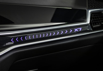 Подержанный автомобиль BMW X7 2022 года (19 фото)