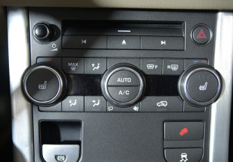Подержанный автомобиль Land Rover Range Rover Evoque 2012 года (15 фото)