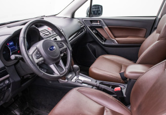 Подержанный автомобиль Subaru Forester Suv 2016 года (10 фото)