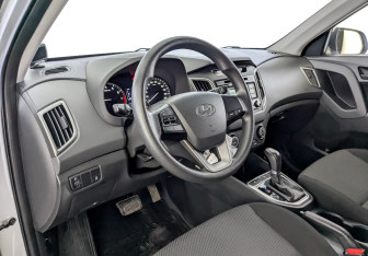 Подержанный автомобиль Hyundai Creta 2018 года (16 фото)