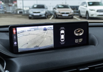 Подержанный автомобиль Genesis G80 2021 года (17 фото)