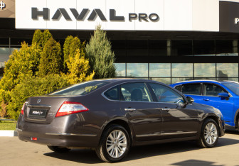 Подержанный автомобиль Nissan Teana 2011 года (4 фото)