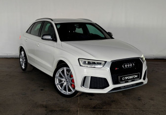 Подержанный автомобиль Audi RS Q3 2015 года (3 фото)