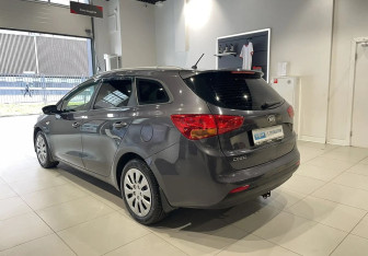 Подержанный автомобиль Kia Ceed Wagon 2014 года (6 фото)