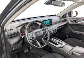 Подержанный автомобиль Haval Jolion 2022 года (16 фото)