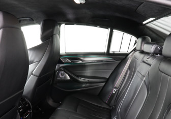 Подержанный автомобиль BMW M5 Sedan 2019 года (14 фото)