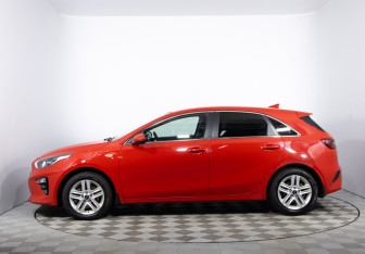 Подержанный автомобиль Kia Ceed Hatchback 2018 года (8 фото)