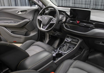 Подержанный автомобиль Москвич 3 2023 года (9 фото)