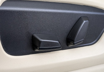 Подержанный автомобиль BMW X5 2018 года (26 фото)