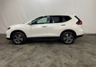 Подержанный автомобиль Nissan X-Trail 2019 года (7 фото)
