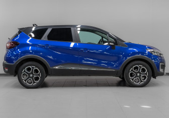 Подержанный автомобиль Renault Kaptur 2022 года (4 фото)