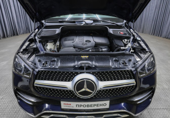 Подержанный автомобиль Mercedes-Benz GLE 2020 года (9 фото)