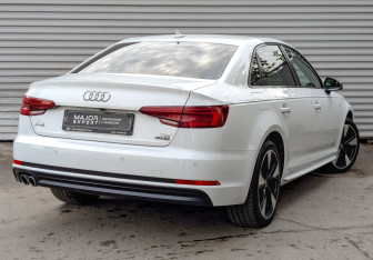Подержанный автомобиль Audi A4 Sedan 2017 года (5 фото)