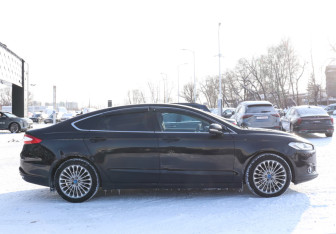 Подержанный автомобиль Ford Mondeo Sedan 2015 года (4 фото)