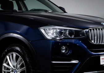 Подержанный автомобиль BMW X4 2016 года (17 фото)
