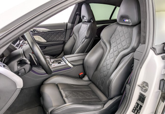 Подержанный автомобиль BMW M8 Sedan 2021 года (22 фото)