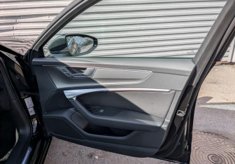 Подержанный автомобиль Audi A6 Sedan 2021 года (23 фото)