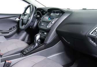 Подержанный автомобиль Ford Focus Sedan 2019 года (9 фото)