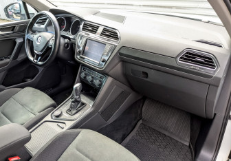 Подержанный автомобиль Volkswagen Tiguan 2017 года (10 фото)