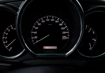 Подержанный автомобиль Lexus RX 2004 года (11 фото)