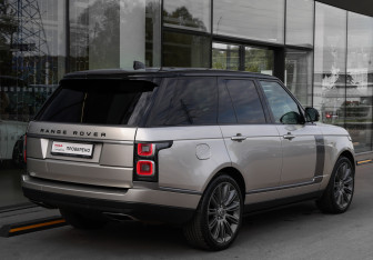 Подержанный автомобиль Land Rover Range Rover 2018 года (5 фото)
