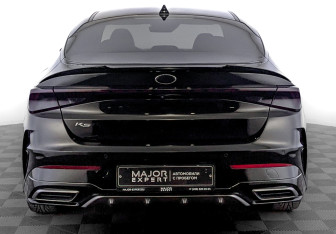 Подержанный автомобиль Kia K5 2020 года (6 фото)