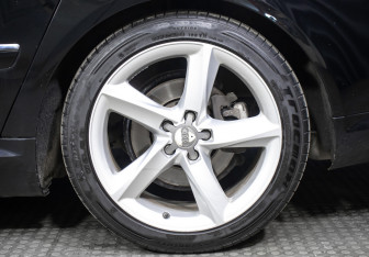 Подержанный автомобиль Audi A8 2008 года (27 фото)
