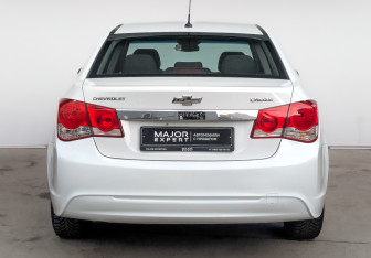 Подержанный автомобиль Chevrolet Cruze Sedan 2013 года (5 фото)