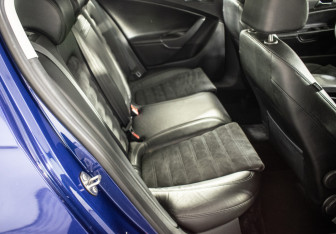 Подержанный автомобиль Volkswagen Passat Sedan 2008 года (10 фото)