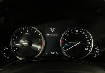 Подержанный автомобиль Lexus NX 2015 года (11 фото)