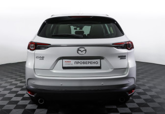 Подержанный автомобиль Mazda CX-8 2023 года (6 фото)