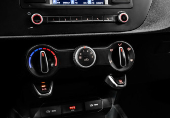 Подержанный автомобиль Kia Rio Sedan 2021 года (11 фото)