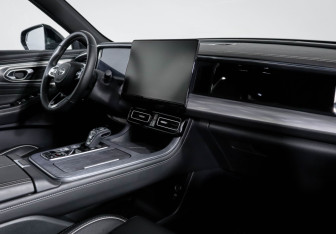 Подержанный автомобиль GAC GS8 2024 года (9 фото)