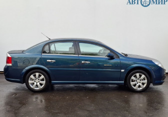 Подержанный автомобиль Opel Vectra Sedan 2006 года (4 фото)