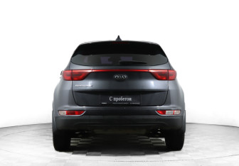 Подержанный автомобиль Kia Sportage 2017 года (6 фото)